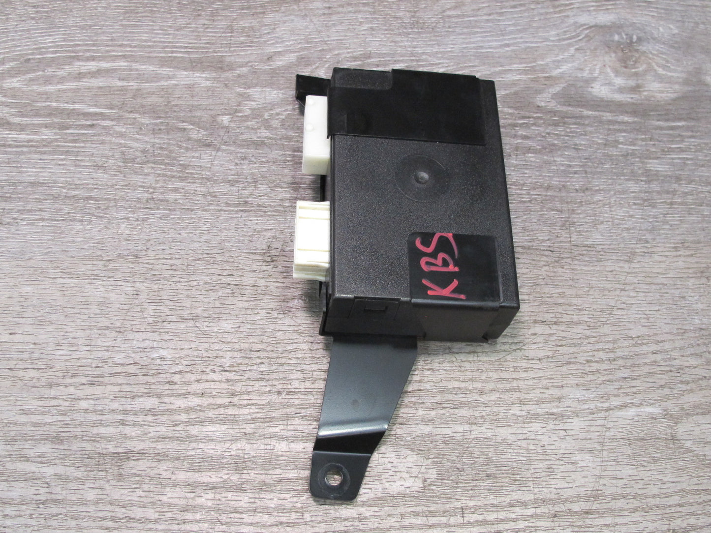2006-2010 BMW E63 E64 M6 Suspension Damping Control Module 6773912