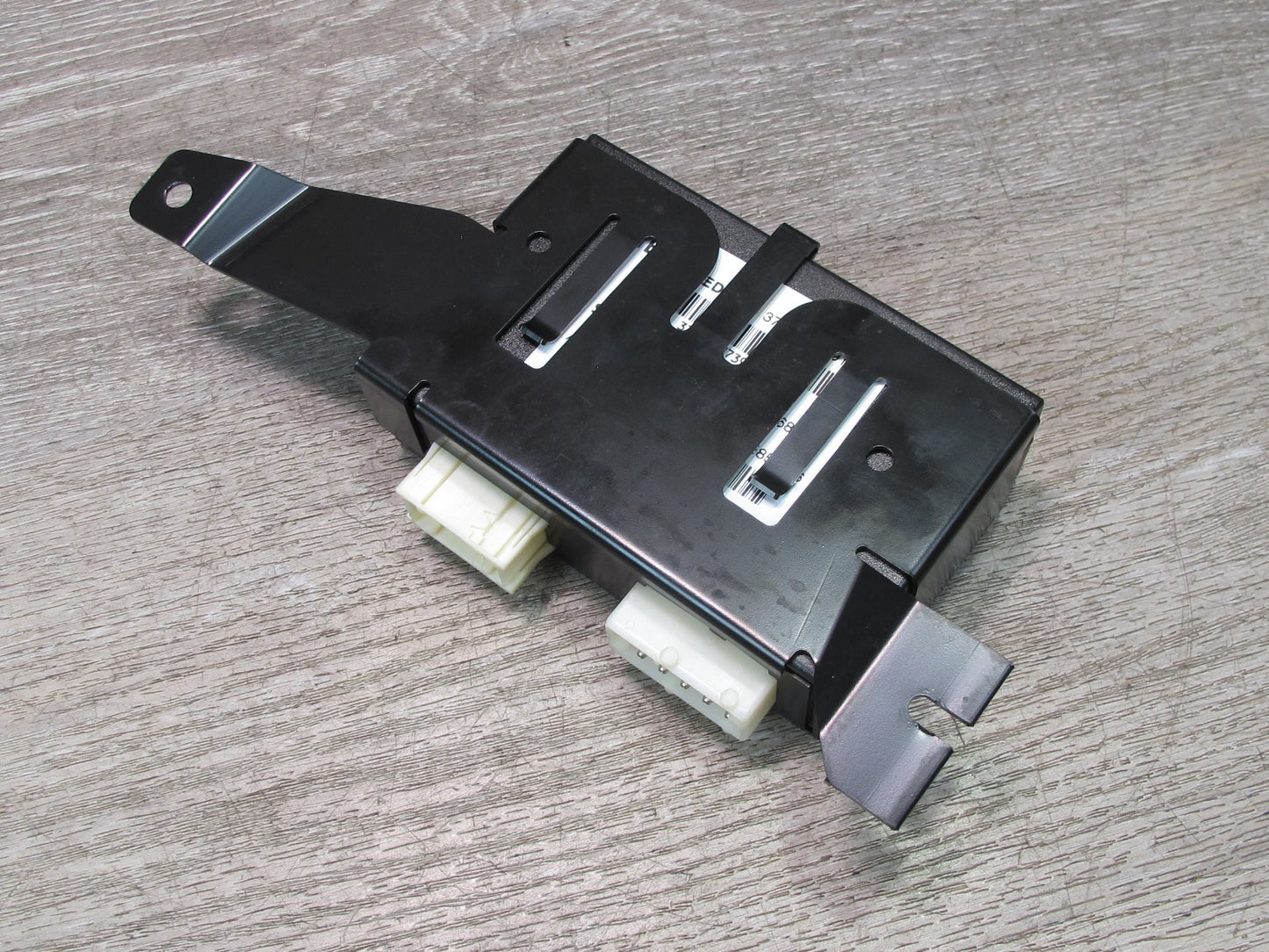 2006-2010 BMW E63 E64 M6 Suspension Damping Control Module 6773912