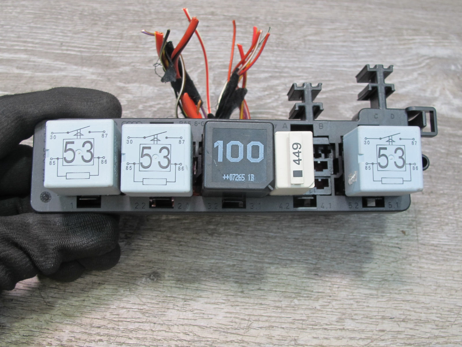 2008 VW Golf R32 R GTI Rabbit EOS Interior Fuse Relay w Holder OEM ...
