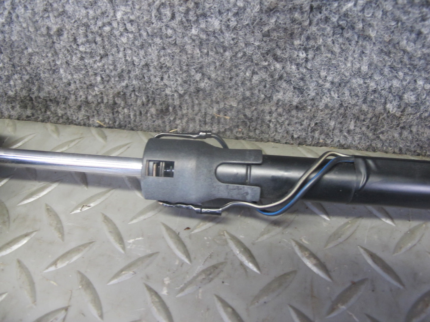 86-91 Mazda RX7 Coupe Rear Hatch Lift Gate Support Shock Strut Set w Light OEM