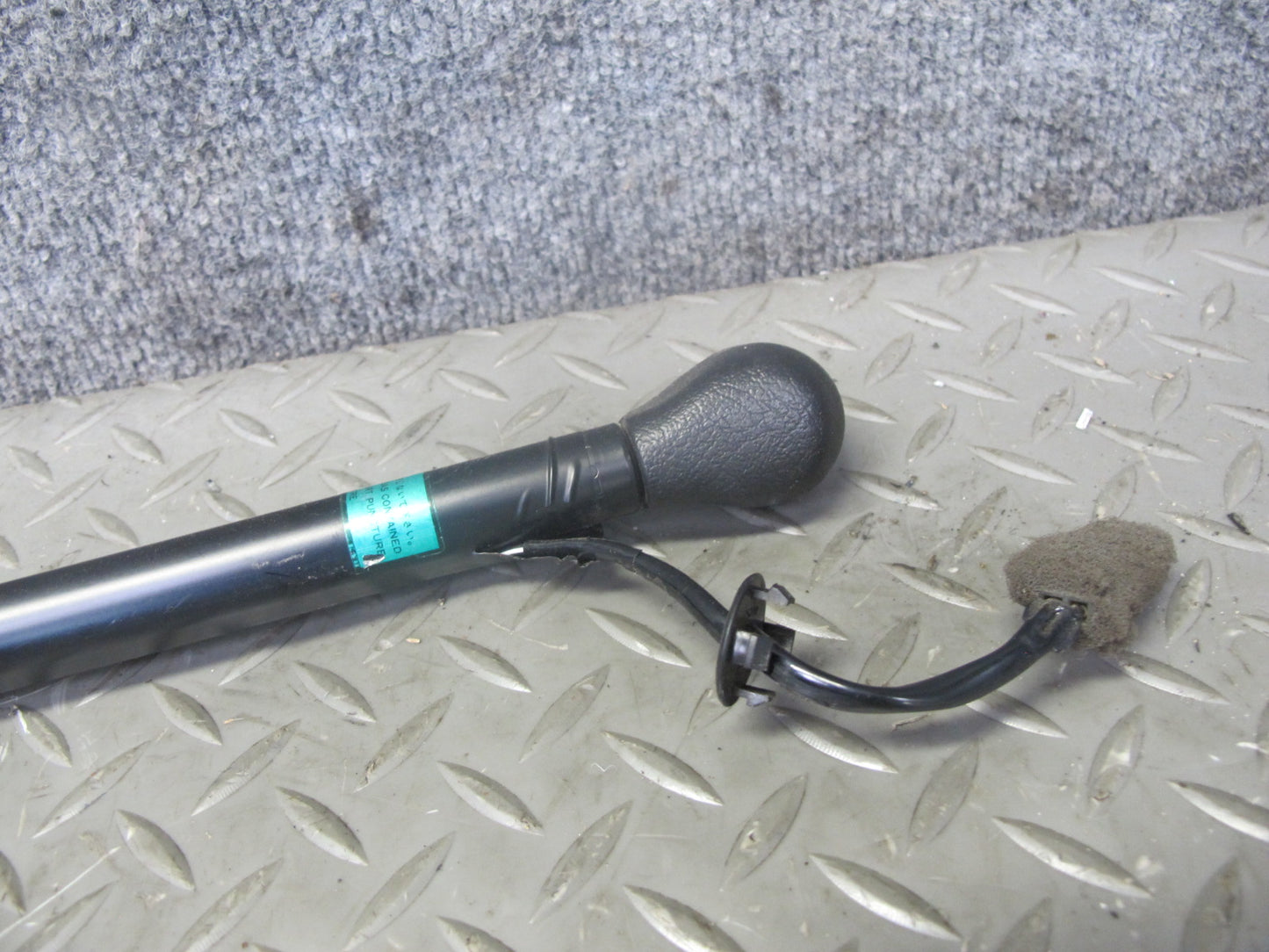 86-91 Mazda RX7 Coupe Rear Hatch Lift Gate Support Shock Strut Set w Light OEM