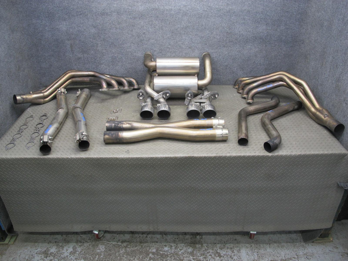 05-07 Corvette Corvette C6 GM Performance Exhaust Muffler Pipe Headers KIT Set