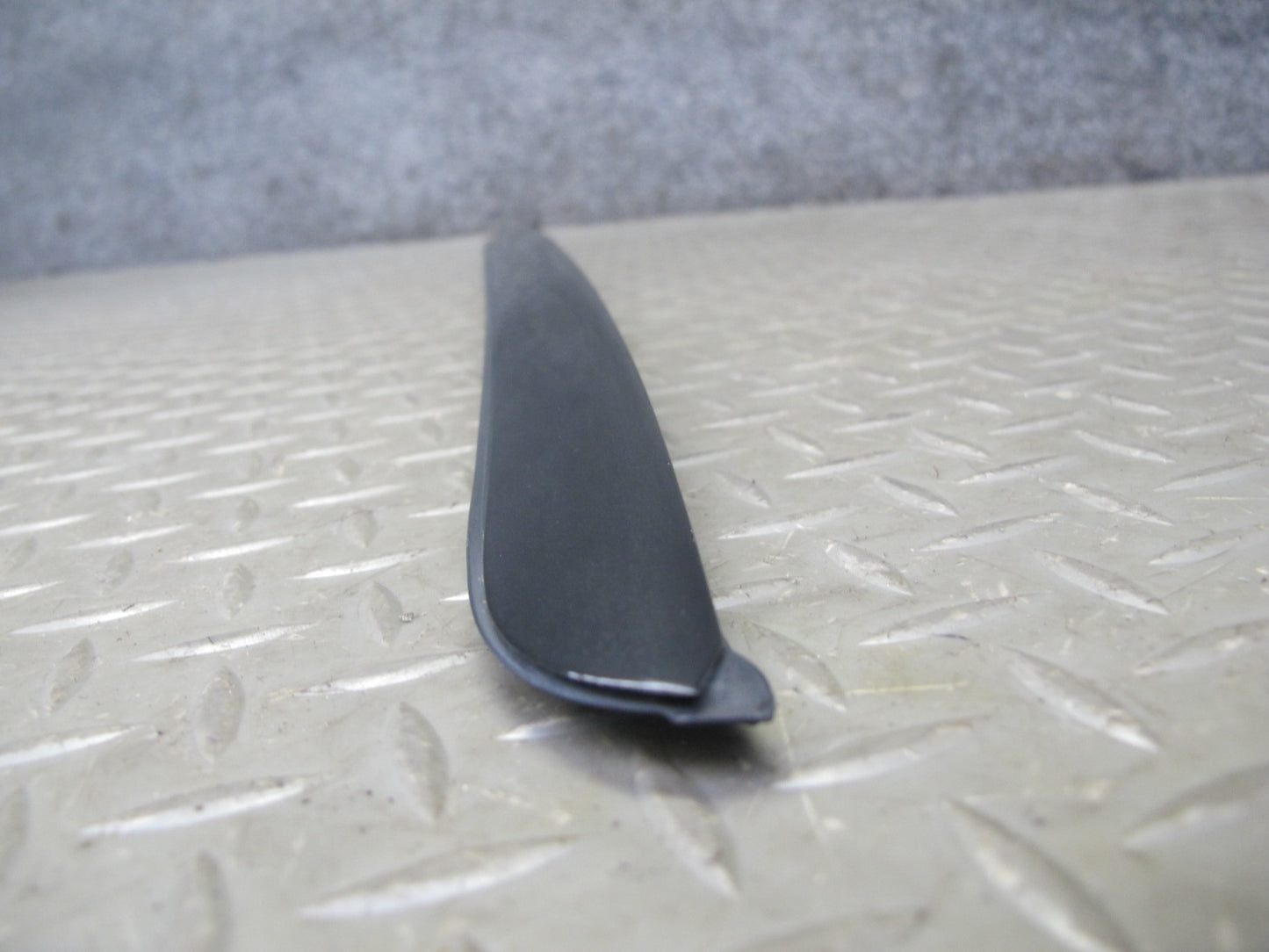 08-14 BMW E71 E72 X6 Front Windshield A Pillar Exterior Trim Molding Set of 2