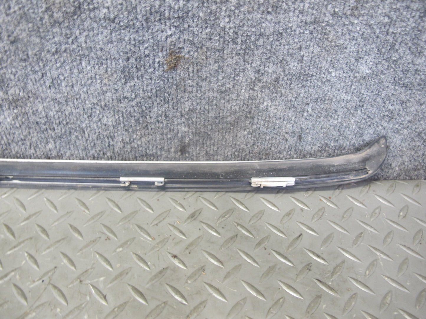 08-14 BMW E71 E72 X6 Front Windshield A Pillar Exterior Trim Molding Set of 2