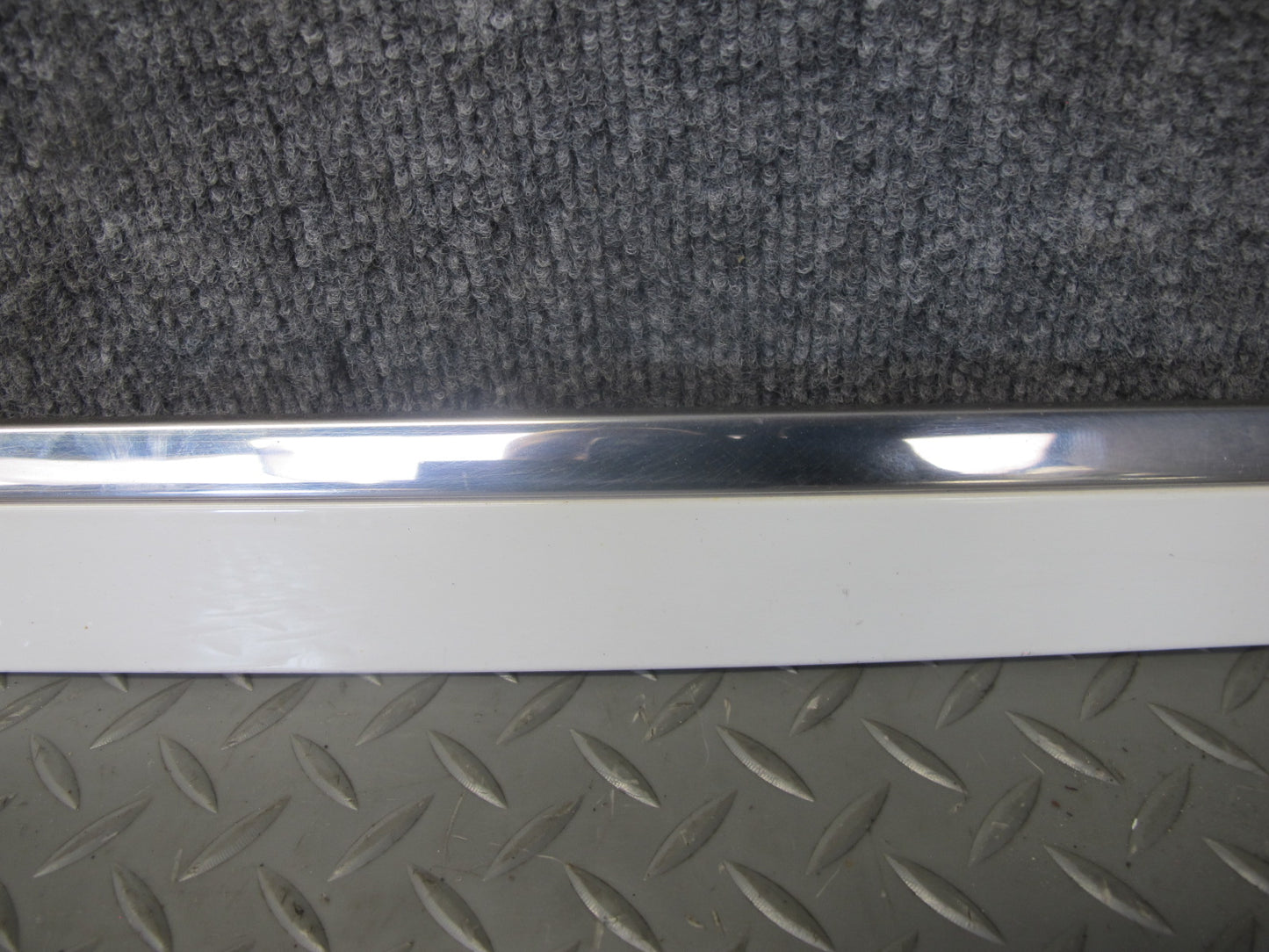 06-11 Mercedes W164 Ml-class Set of 2 Front Rear Right Door Exterior Molding OEM