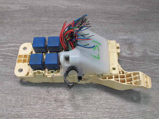 95-97 Lexus LS400 UCF20L Interior Cabin Fuse Relay Junction Box Module OEM