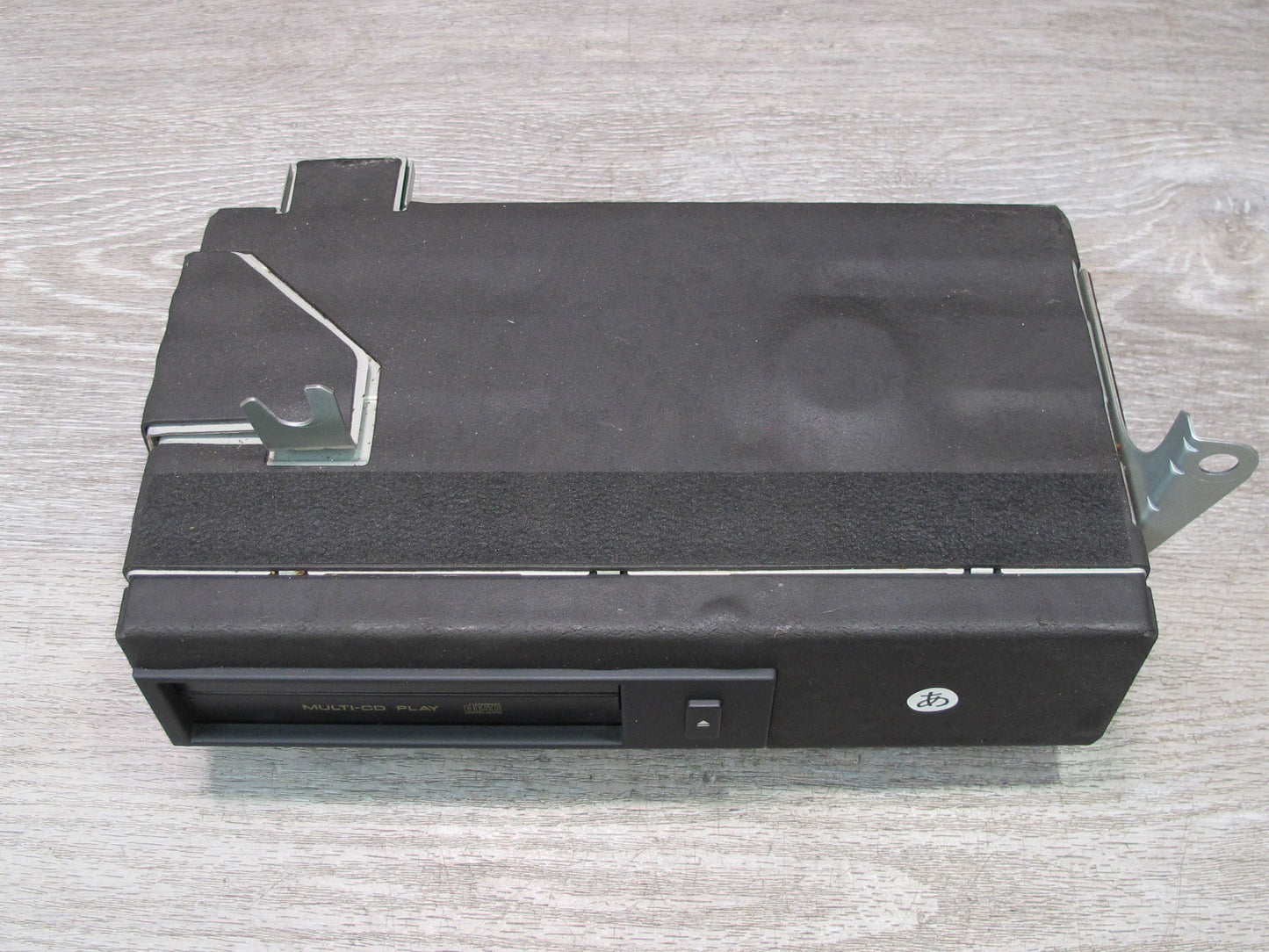 95-97 Lexus UCF20L LS400 CD Changer NO Magazine 86270-50090 OEM