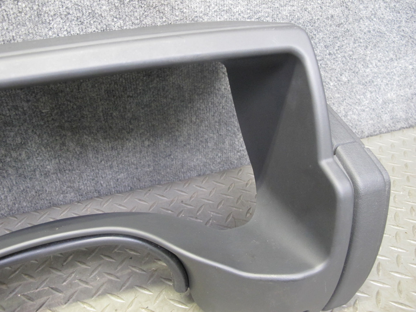 2003-2007 Hummer H2 Dash Instrument Speedometer Bezel Cover Trim Panel 15177439