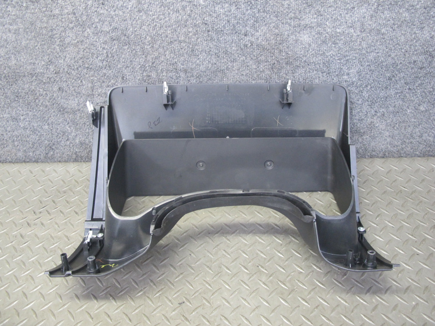 2003-2007 Hummer H2 Dash Instrument Speedometer Bezel Cover Trim Panel 15177439