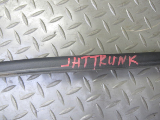 2003-2009 Hummer H2 Rear Trunk Tailgate Lift Gate Weather Strip Rubber Seal
