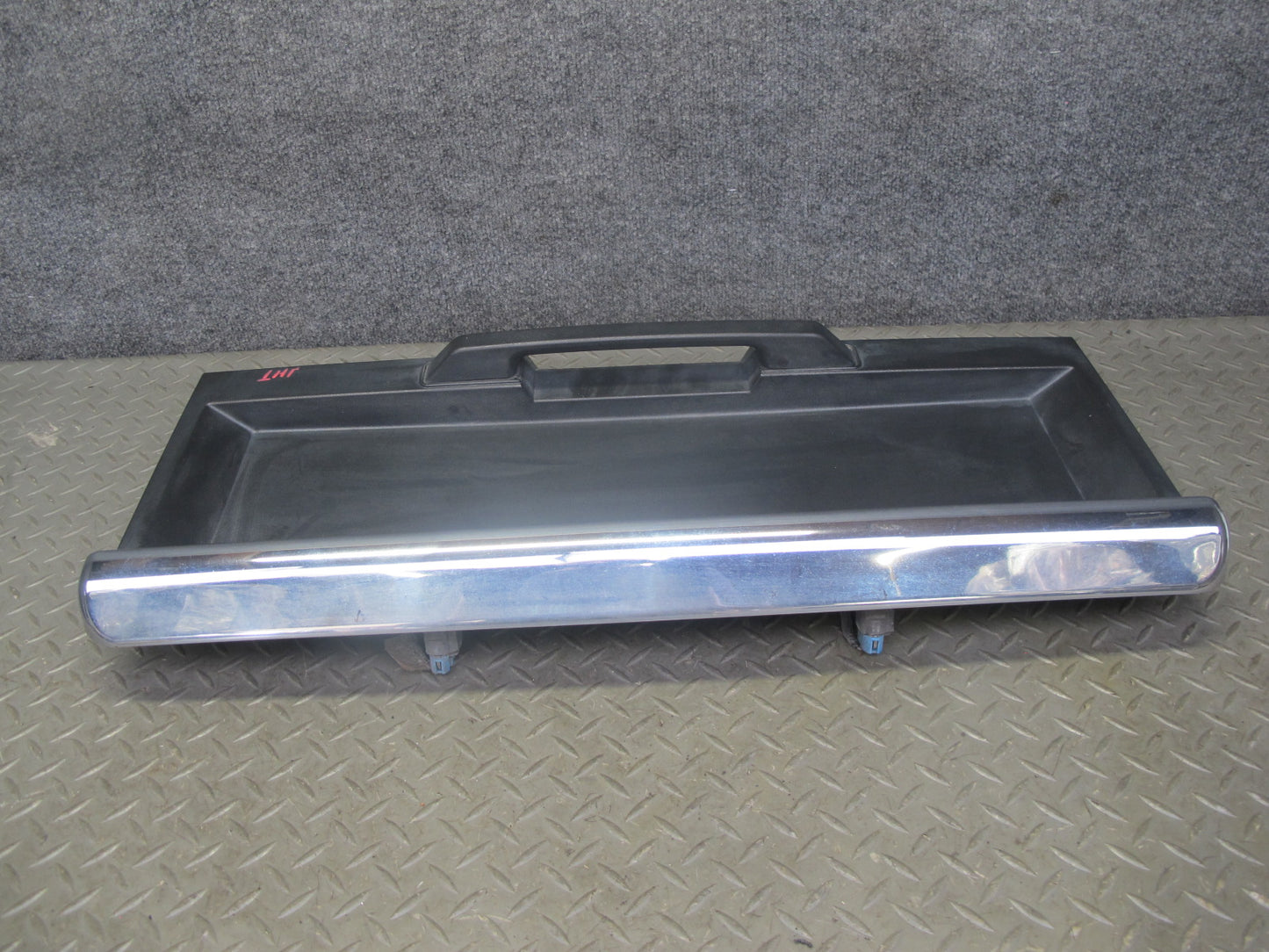 2003-2005 Hummer H2 Rear Trunk Lid Liftgate License Plate Panel W/ Handle