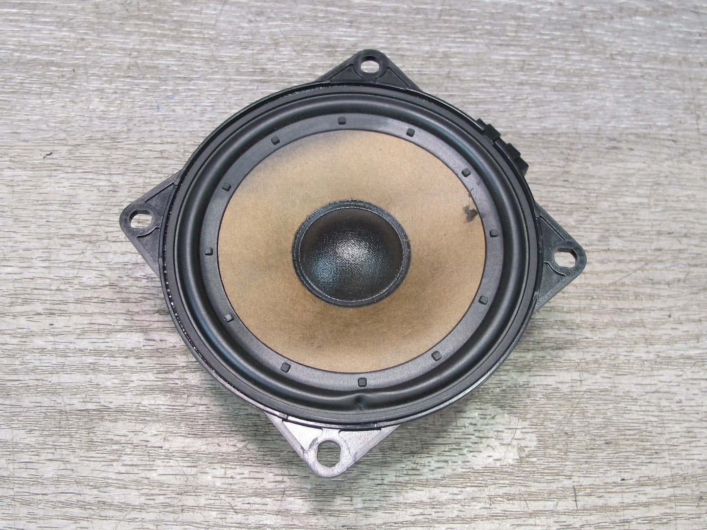 05-14 VW R32 GTI Rabbit Jetta Set of 2 Front Left & Right Door Audio Speaker OEM