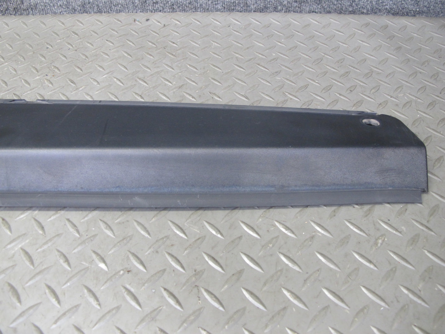 2003-2004 Hummer H2 Rear Center High Mount 3RD Third Brake Stop Lamp Light