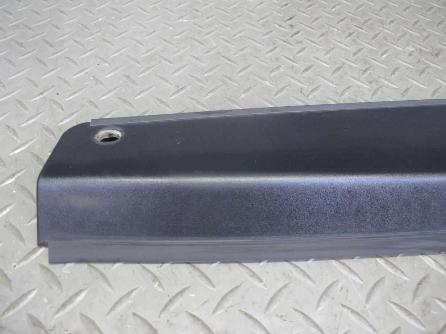 2003-2004 Hummer H2 Rear Center High Mount 3RD Third Brake Stop Lamp Light