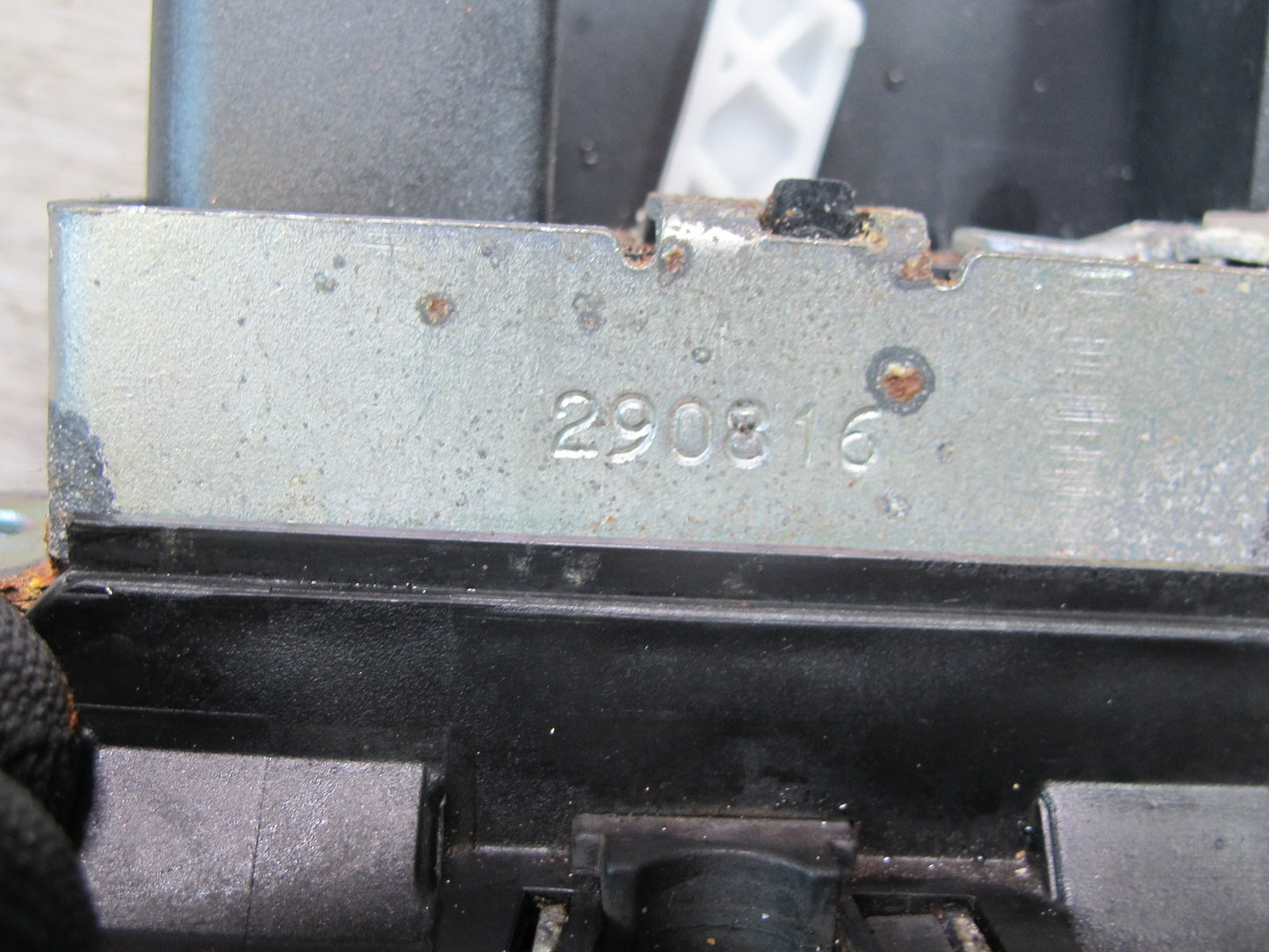 06-10 VW R32 GTI Rabbit Passat Trunk Tailgate Hatch Door Lock Latch Actuator OEM