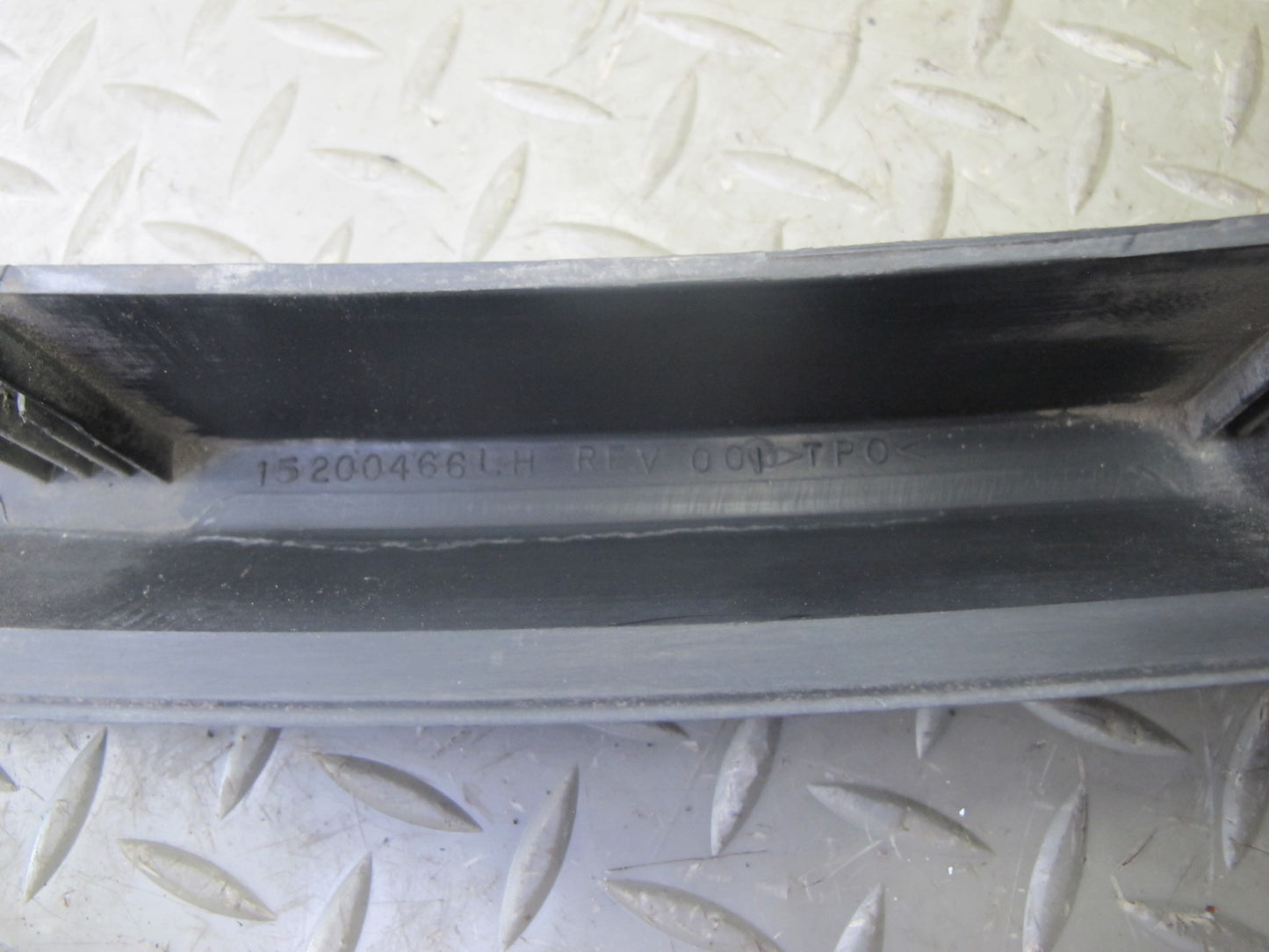 2003-2009 Hummer H2 Front Right & Left Side Fender Wheel Flare Molding Set