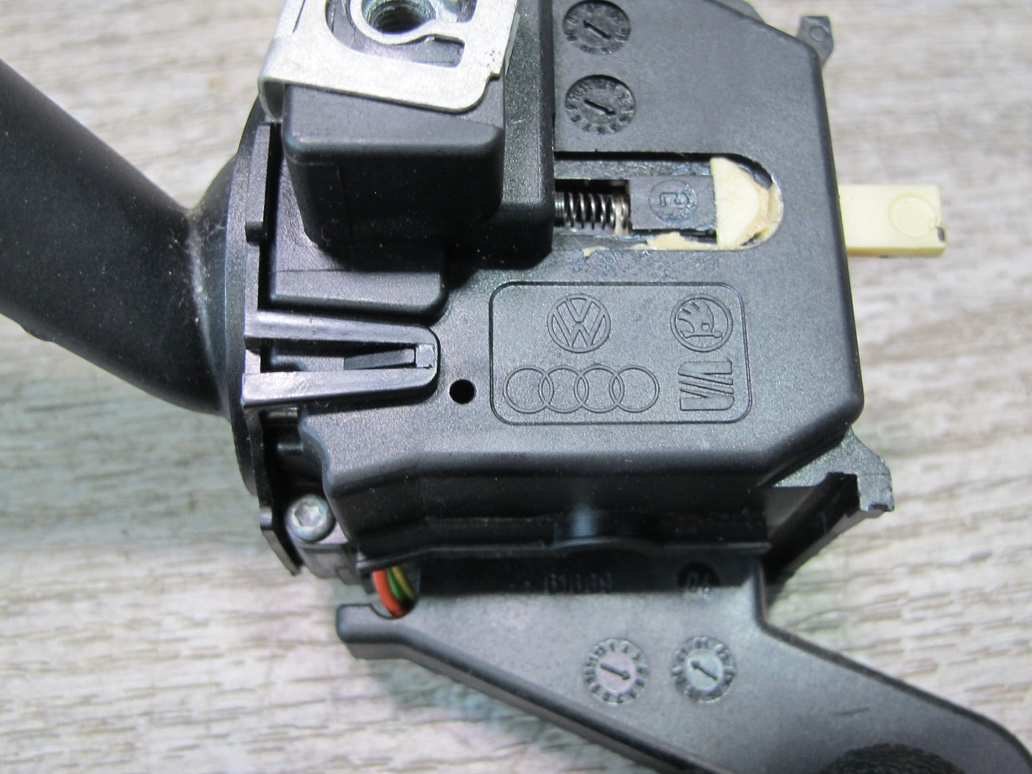 05-10 VW Jetta Rabbit R32 GTI EOS Steering Turn Signal Wiper Cruise Switch OEM