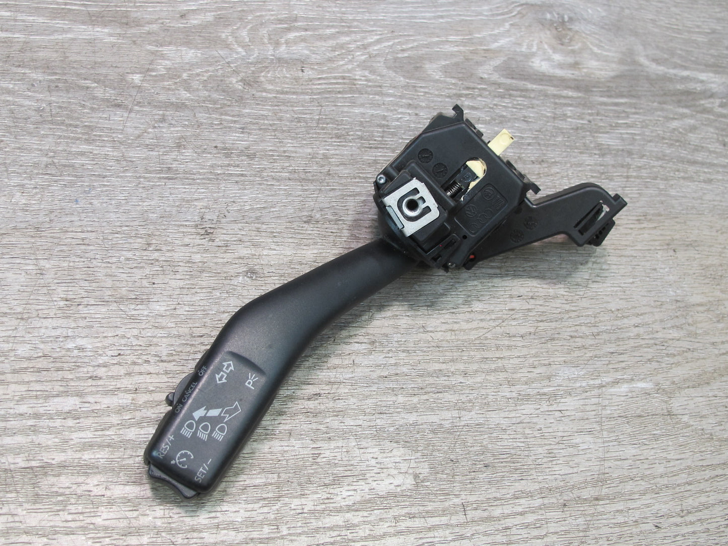 05-10 VW Jetta Rabbit R32 GTI EOS Steering Turn Signal Wiper Cruise Switch OEM