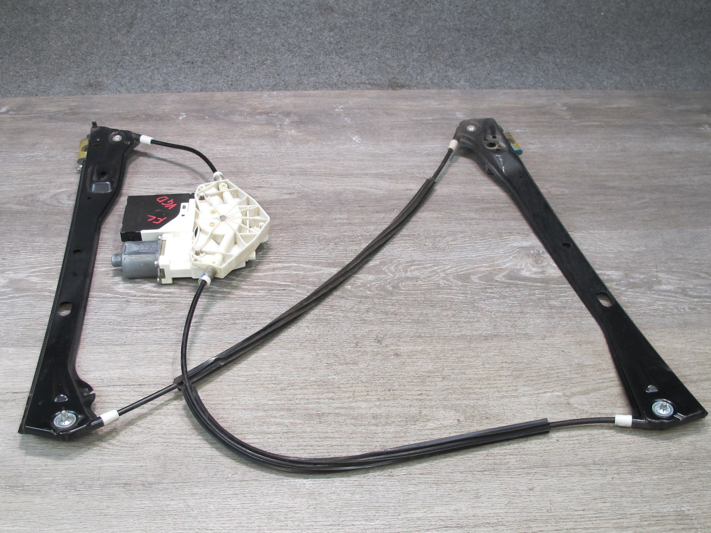 06-09 VW R32 GTI Rabbit MK5 2-DR Left Door Window Regulator w Motor OEM