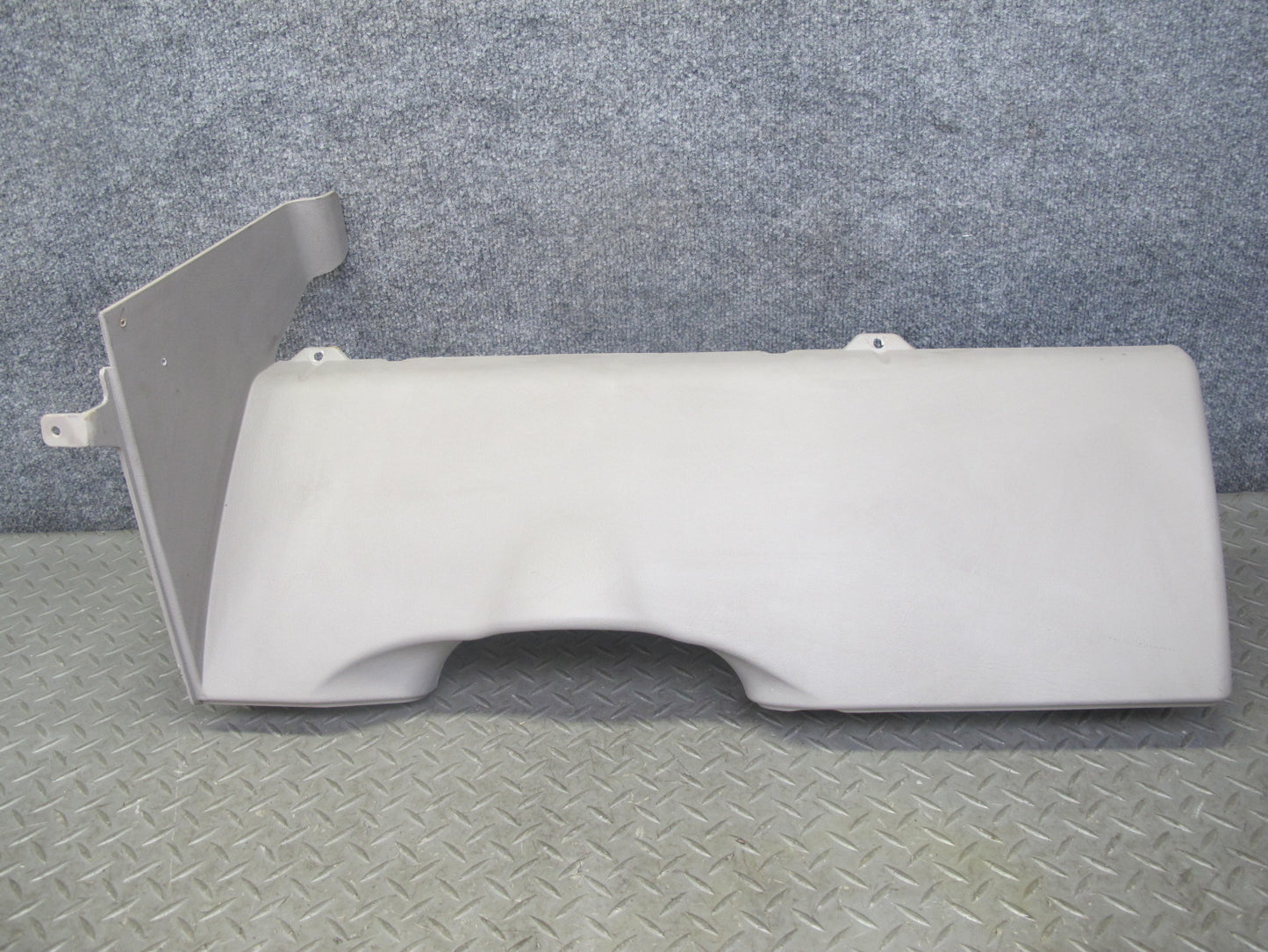 2003-2007 Hummer H2 Dash Front Left Lower Knee Trim Cover Panel 15058424