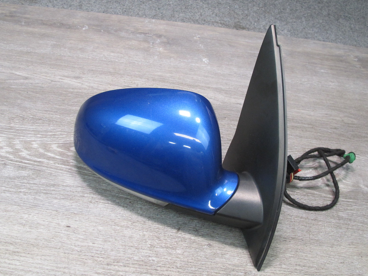 06-09 VW Rabbit GTI R32 Right Door Side View Power Heated Mirror Deepblue OEM