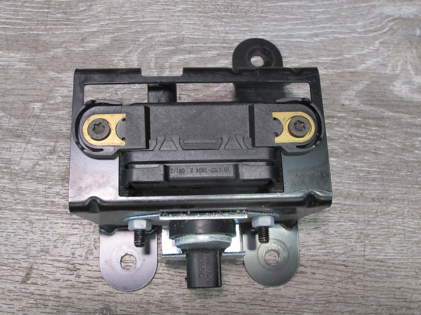 2006-2010 BMW E63 E64 YAW Turn Rate Acceleration Speed Sensor 6776212
