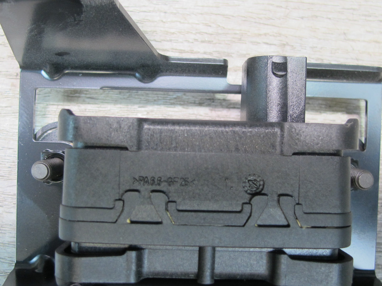 2006-2010 BMW E63 E64 YAW Turn Rate Acceleration Speed Sensor 6776212