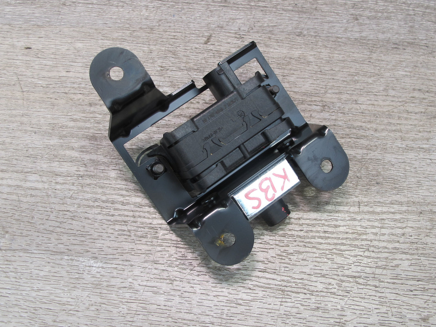 2006-2010 BMW E63 E64 YAW Turn Rate Acceleration Speed Sensor 6776212