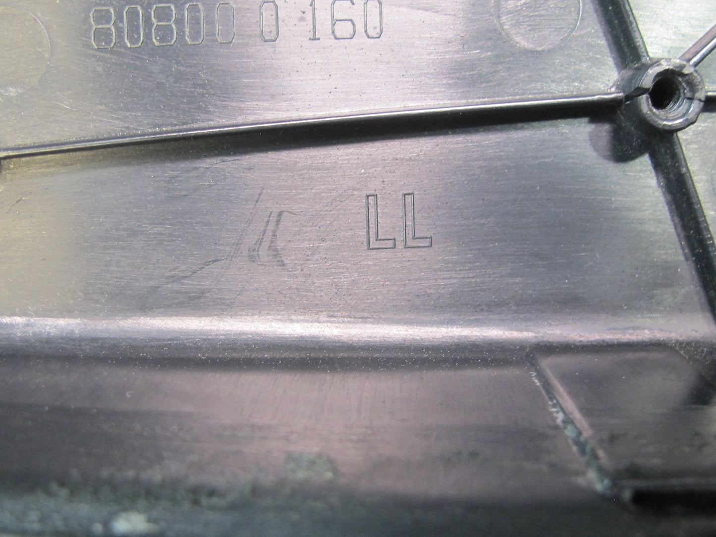 2006-2010 BMW E63 E64 Center Console Front Armrest Leather Pad Cover 7009317