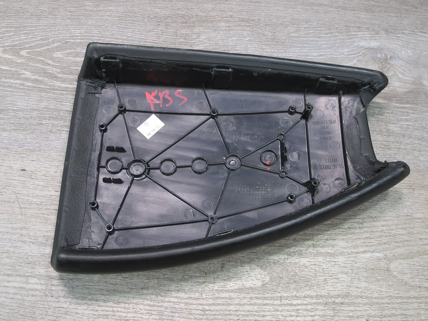 2006-2010 BMW E63 E64 Center Console Front Armrest Leather Pad Cover 7009317