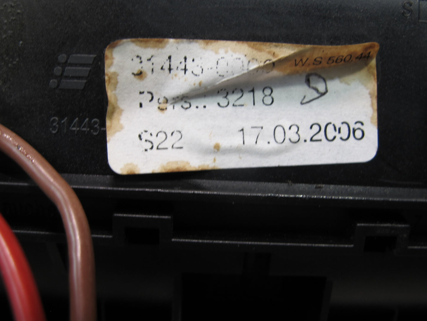 2006-2010 BMW E63 E64 Front Center Console Ashtray Lighter Outlet