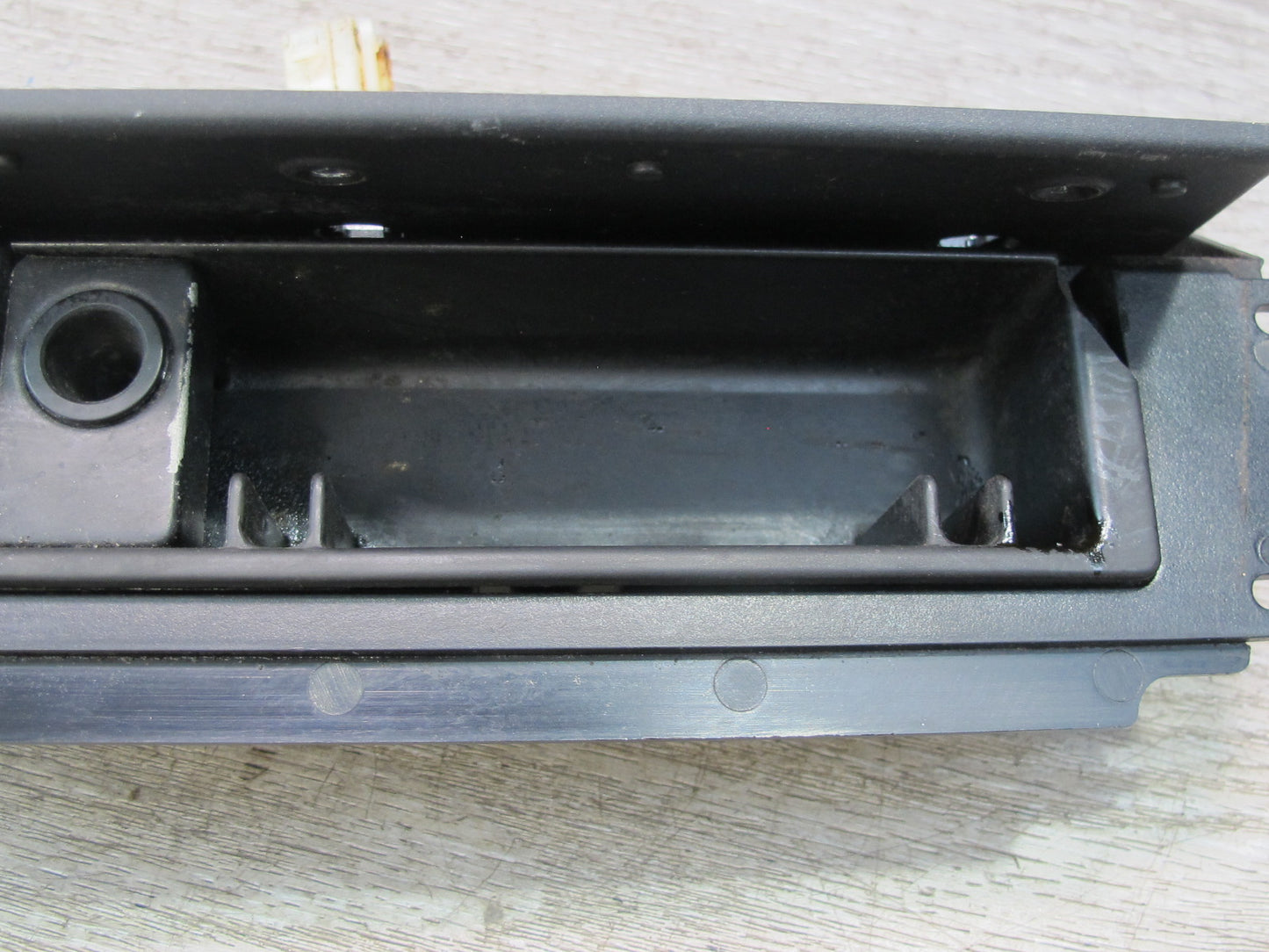 2006-2010 BMW E63 E64 Front Center Console Ashtray Lighter Outlet