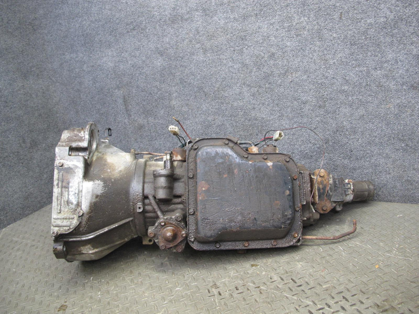 84-85 Mazda RX7 FB 12A 3-SPEED A/T Automatic Transmission w Torque Converter OEM