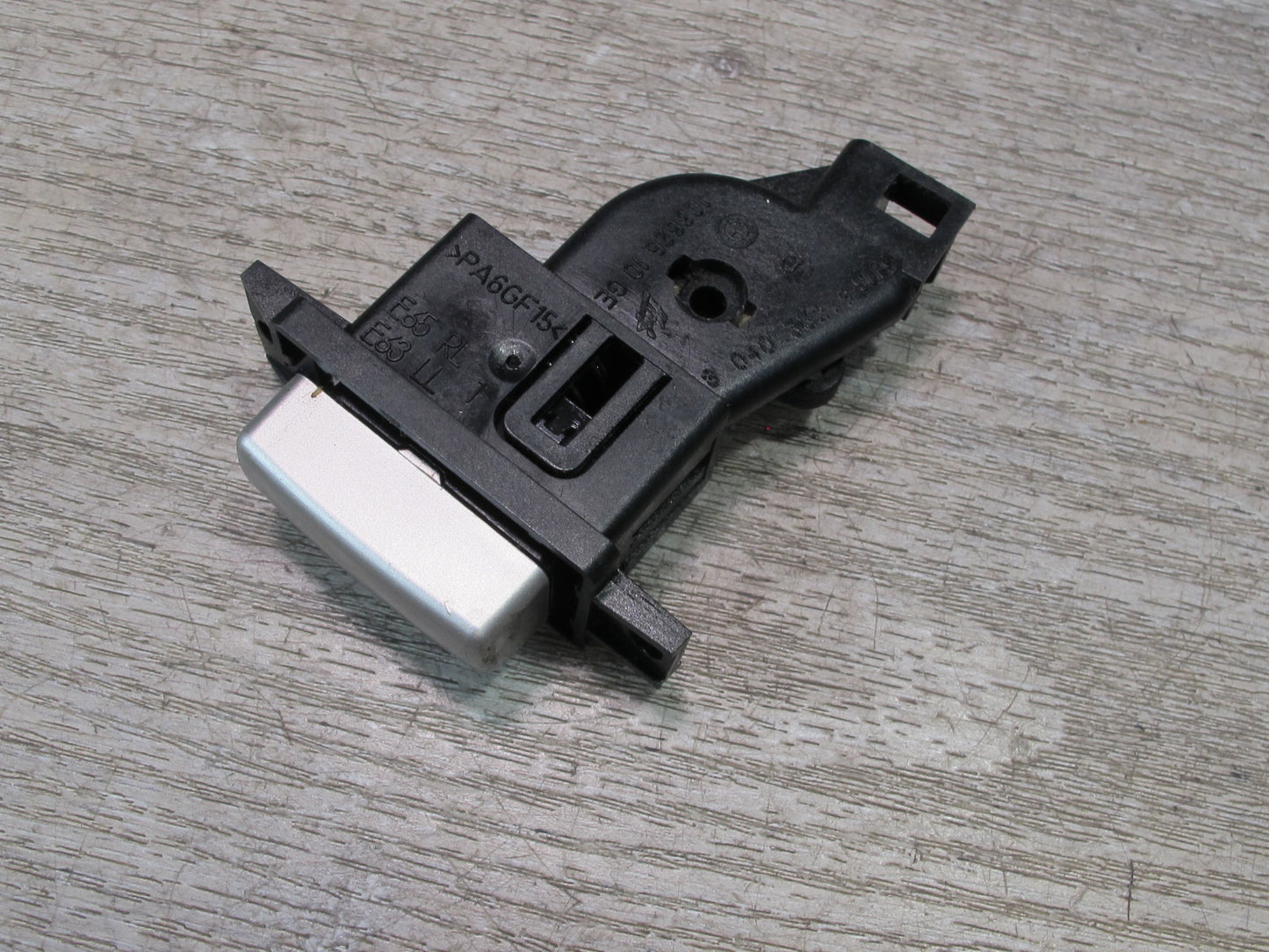 2006-2010 BMW E63 E64 Glove Box Open Release Button Switch 8040332