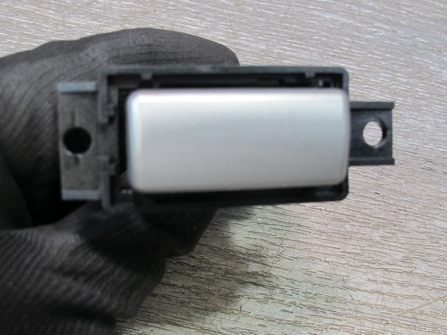 2006-2010 BMW E63 E64 Glove Box Open Release Button Switch 8040332