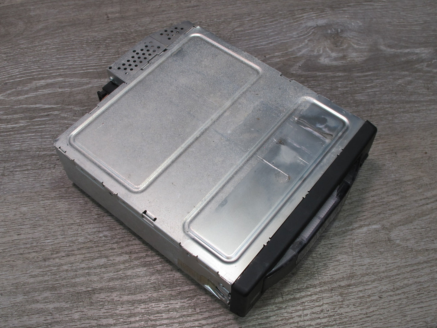 2006-2010 BMW E63 E64 CD Changer w Magazine 6986081
