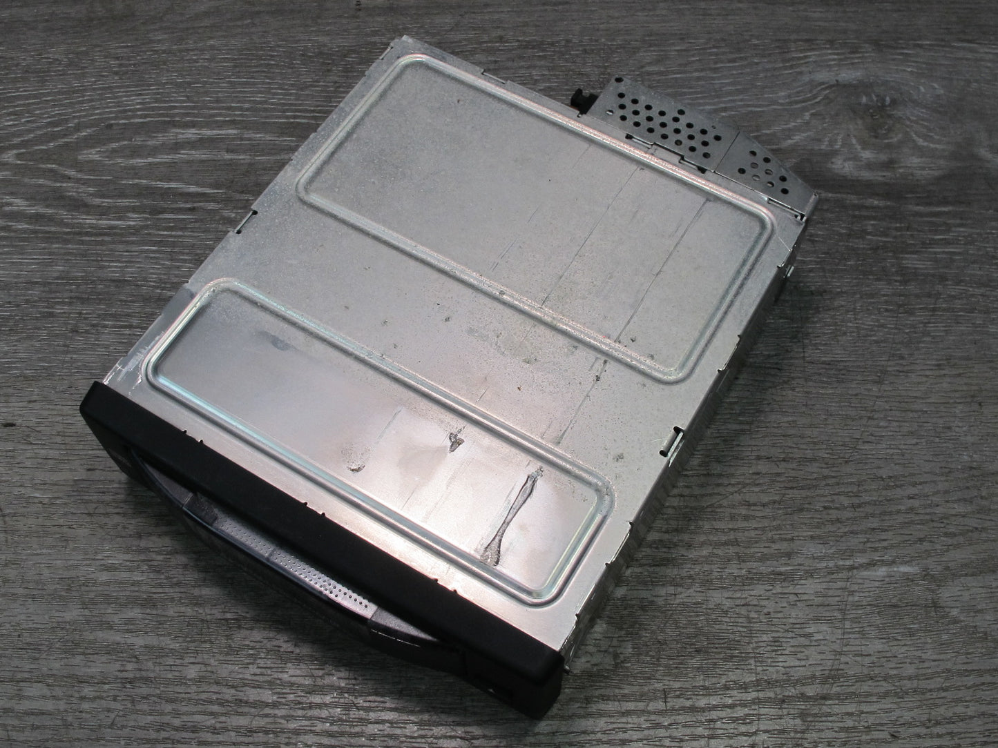 2006-2010 BMW E63 E64 CD Changer w Magazine 6986081