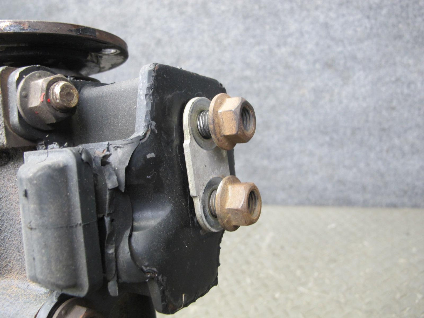 86-88 Mazda RX7 Coupe NA MT 5 Speed LSD Rear Differential Carrier 4.10 Ratio OEM