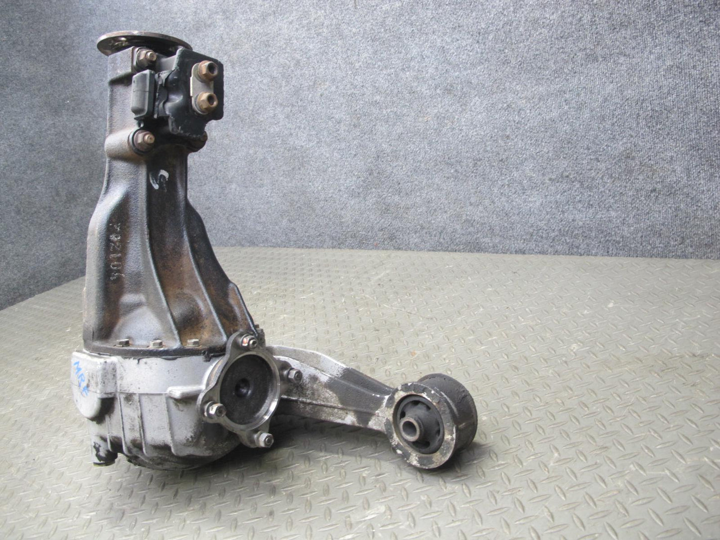 86-88 Mazda RX7 Coupe NA MT 5 Speed LSD Rear Differential Carrier 4.10 Ratio OEM