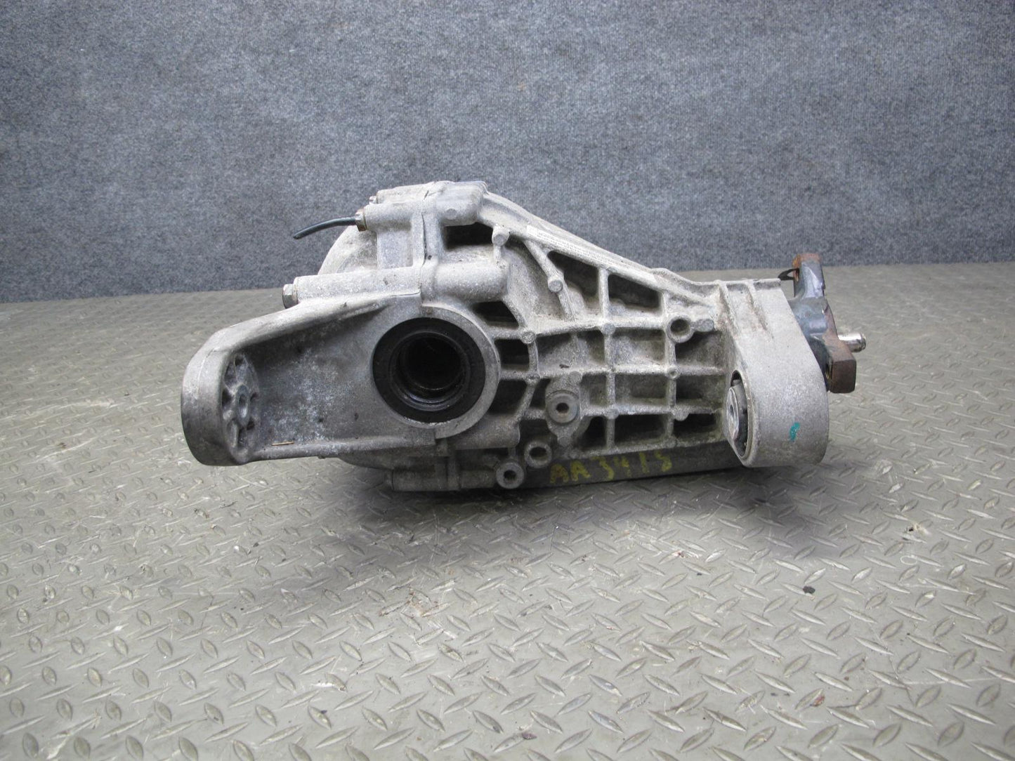 07-11 Mercedes W164 ML63 AMG Rear Differential Carrier 3.45 Ratio 1643501414 OEM
