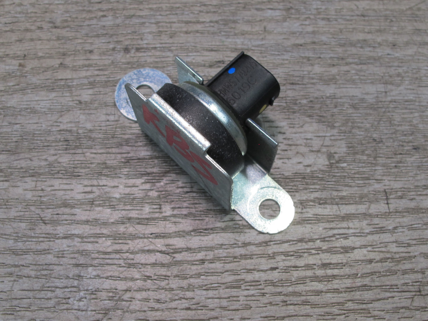 2006-2010 BMW E63 E64 M6 Acceleration Sensor Module 6770205