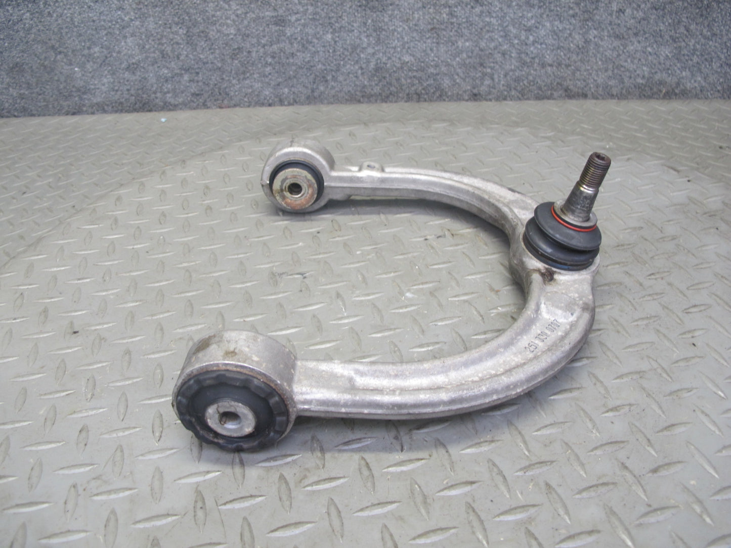 06-11 Mercedes W164 ML350 ML63 AWD Front Left & Right Upper Control Arm Set OEM
