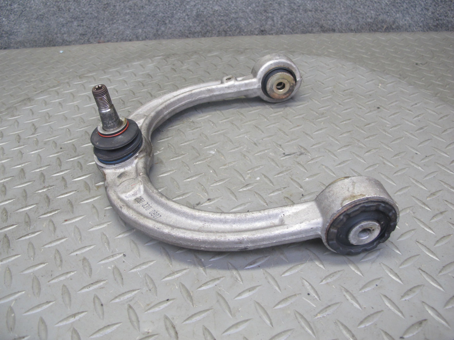 06-11 Mercedes W164 ML350 ML63 AWD Front Left & Right Upper Control Arm Set OEM