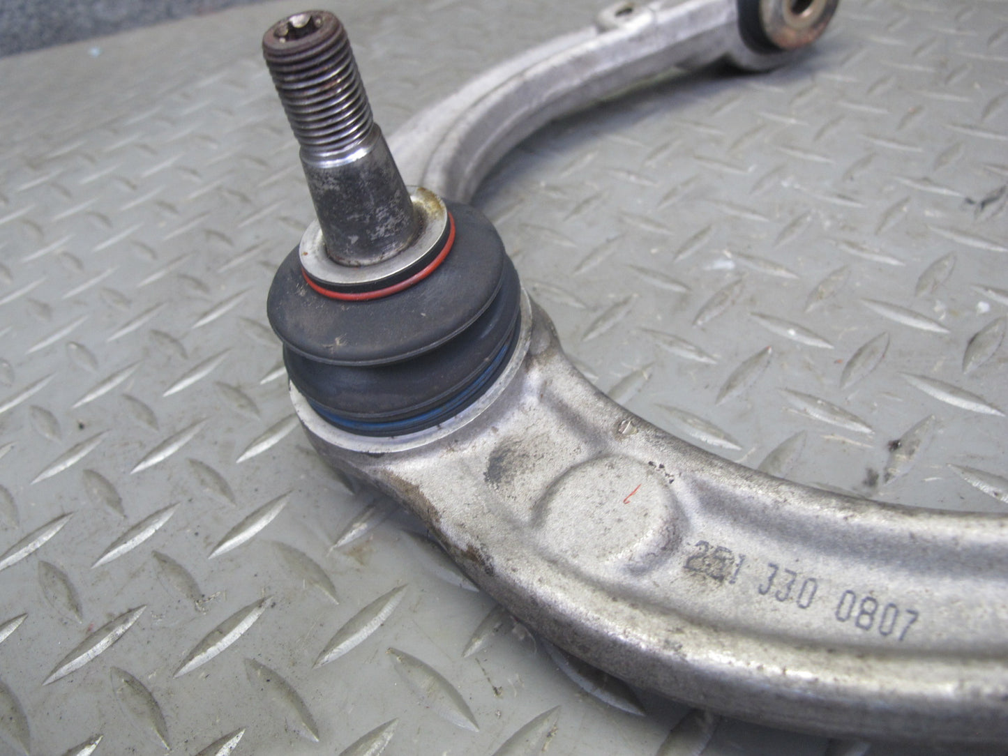 06-11 Mercedes W164 ML350 ML63 AWD Front Left & Right Upper Control Arm Set OEM