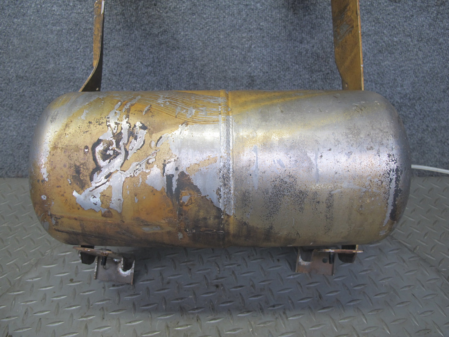 07-11 Mercedes W164 ML550 ML63 AMG Air Suspension Tank Reservoir 1643200015 OEM