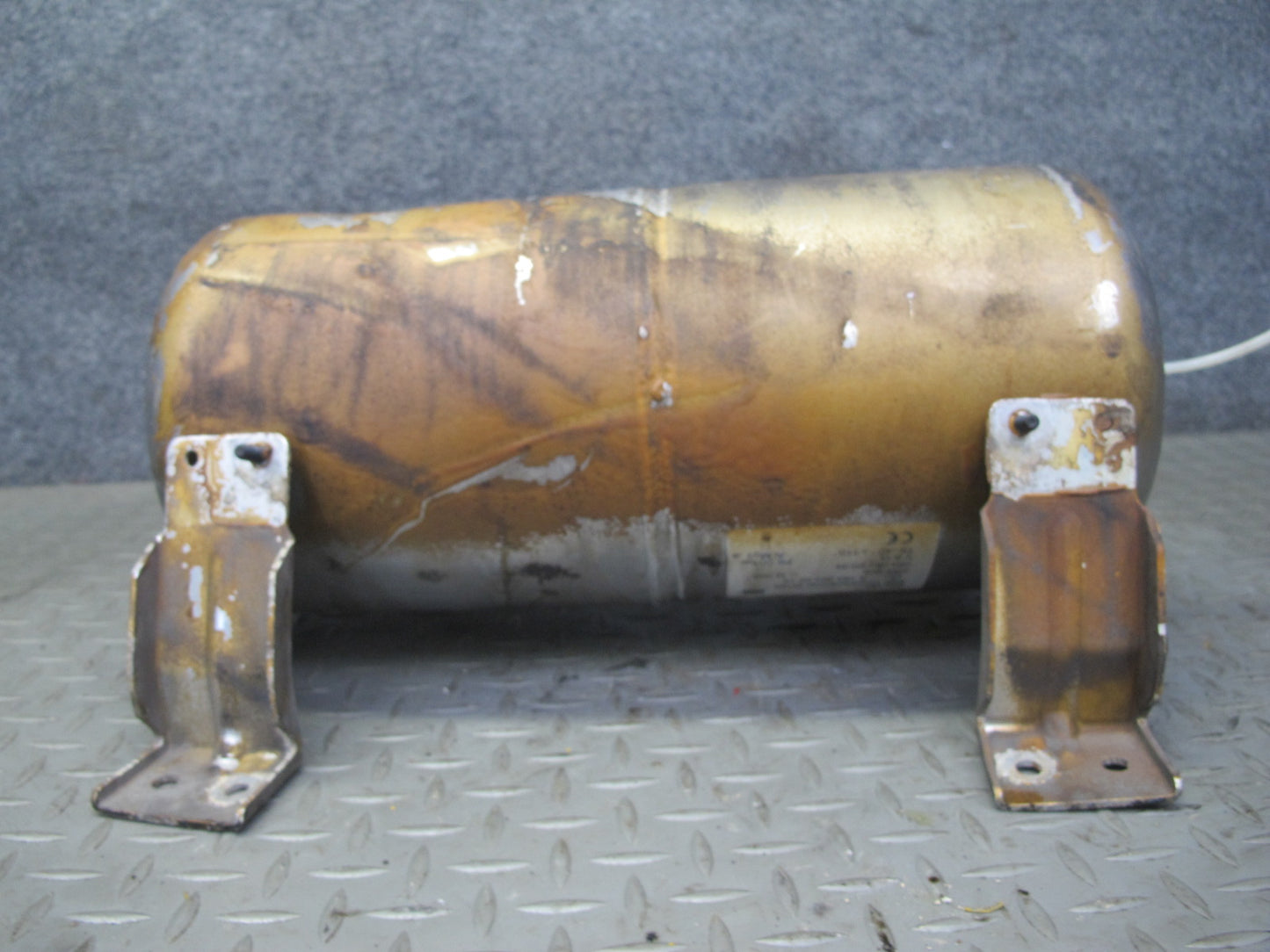 07-11 Mercedes W164 ML550 ML63 AMG Air Suspension Tank Reservoir 1643200015 OEM