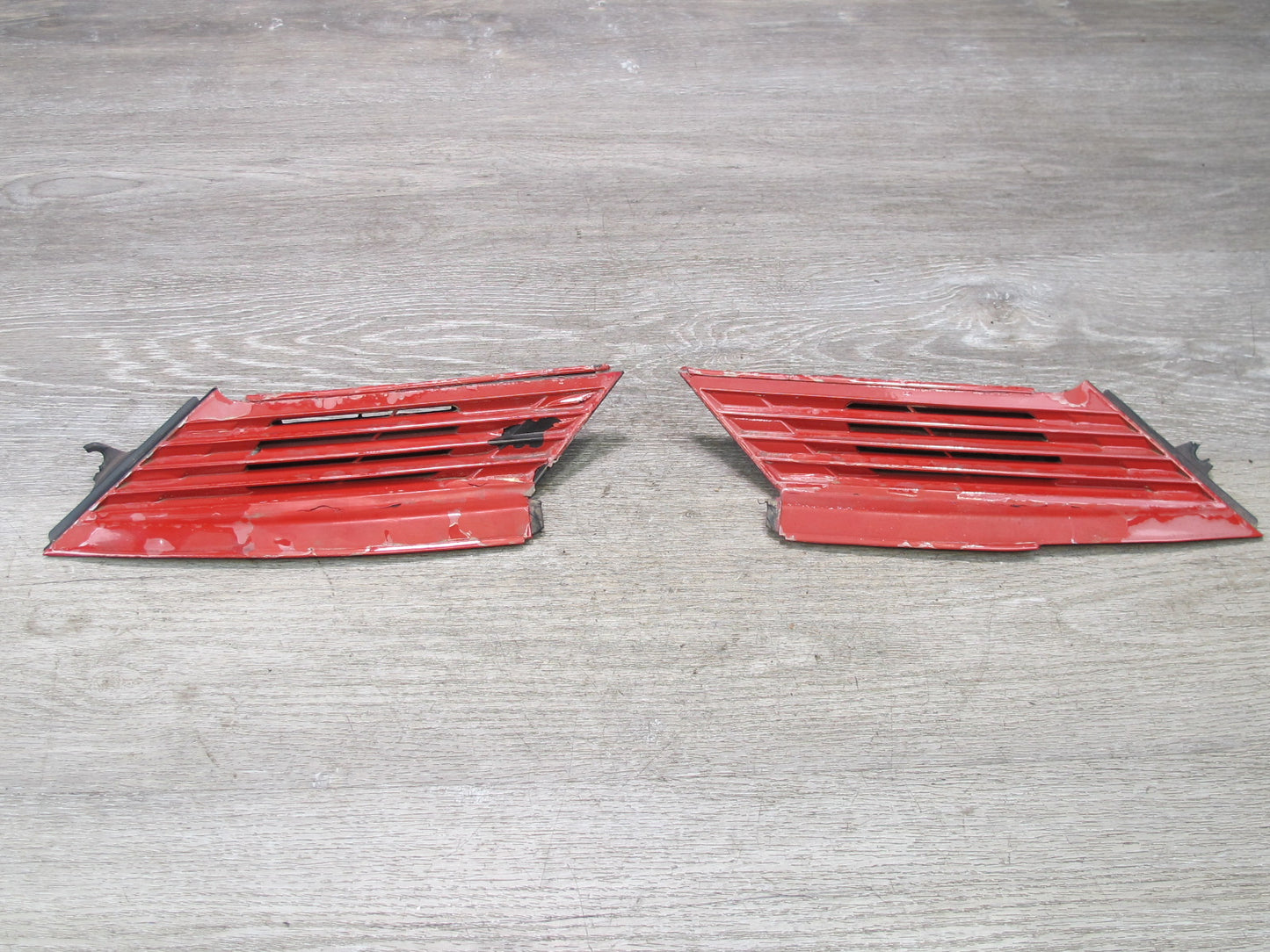 85-89 Toyota MR2 AW15 Rear Left & Right Exterior C-pillar Vent Trim Set RED OEM