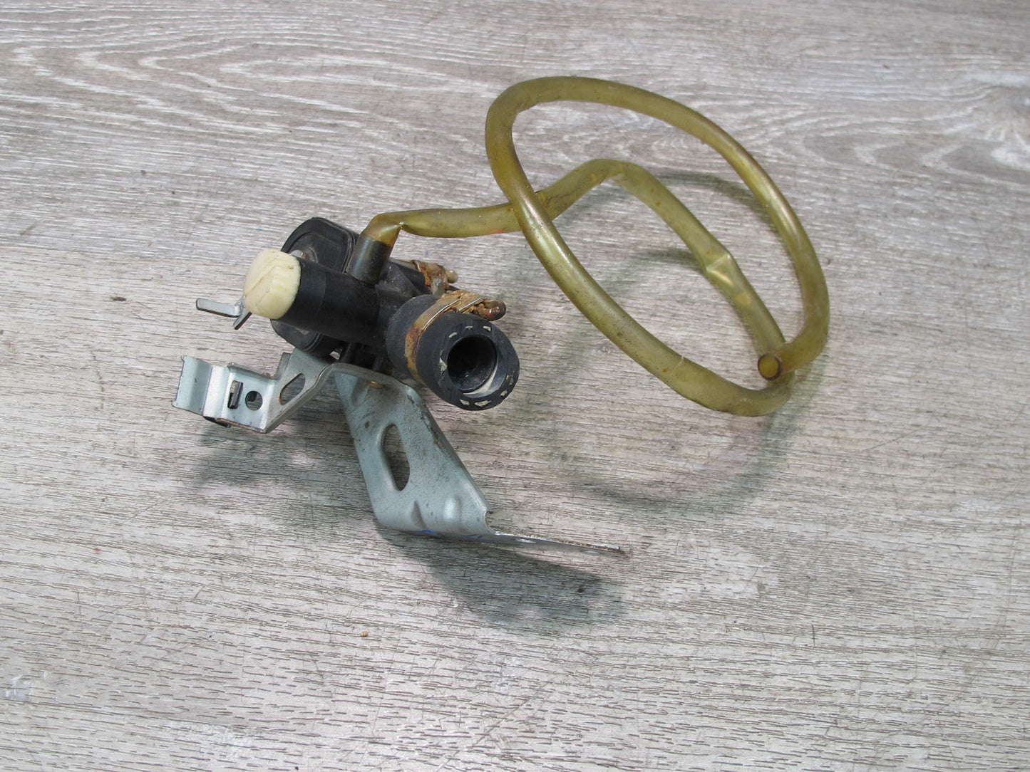 85-89 Toyota MR2 AW15 Heater Control Valve w Bracket & Hose OEM