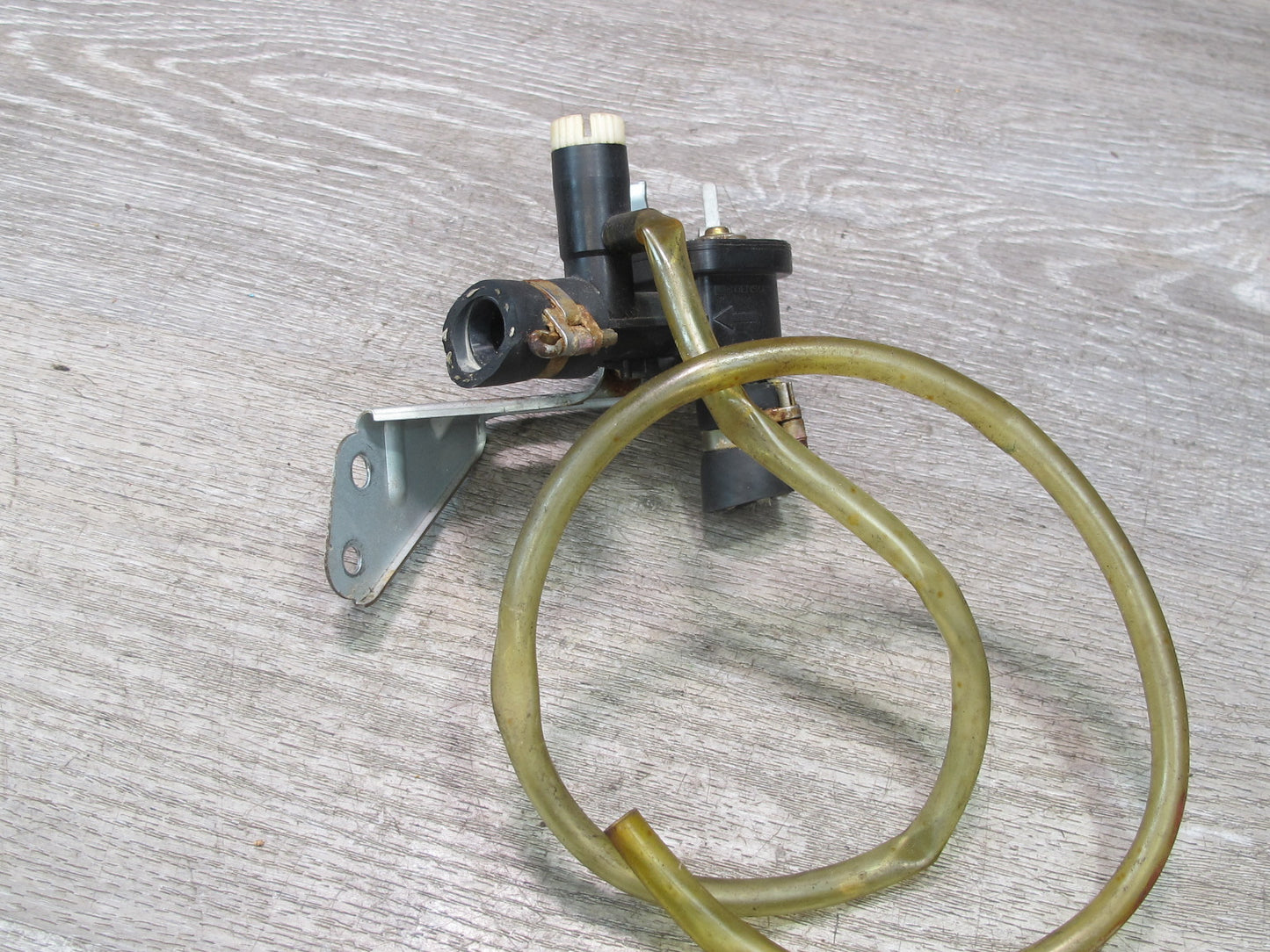 85-89 Toyota MR2 AW15 Heater Control Valve w Bracket & Hose OEM