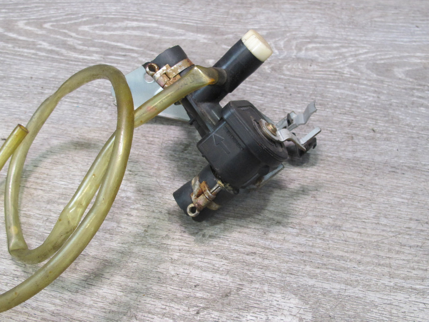 85-89 Toyota MR2 AW15 Heater Control Valve w Bracket & Hose OEM
